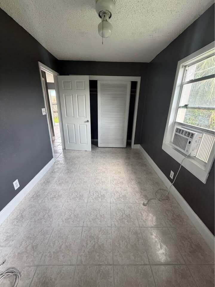 2960 CHICKAMAUGA Avenue – photo 5