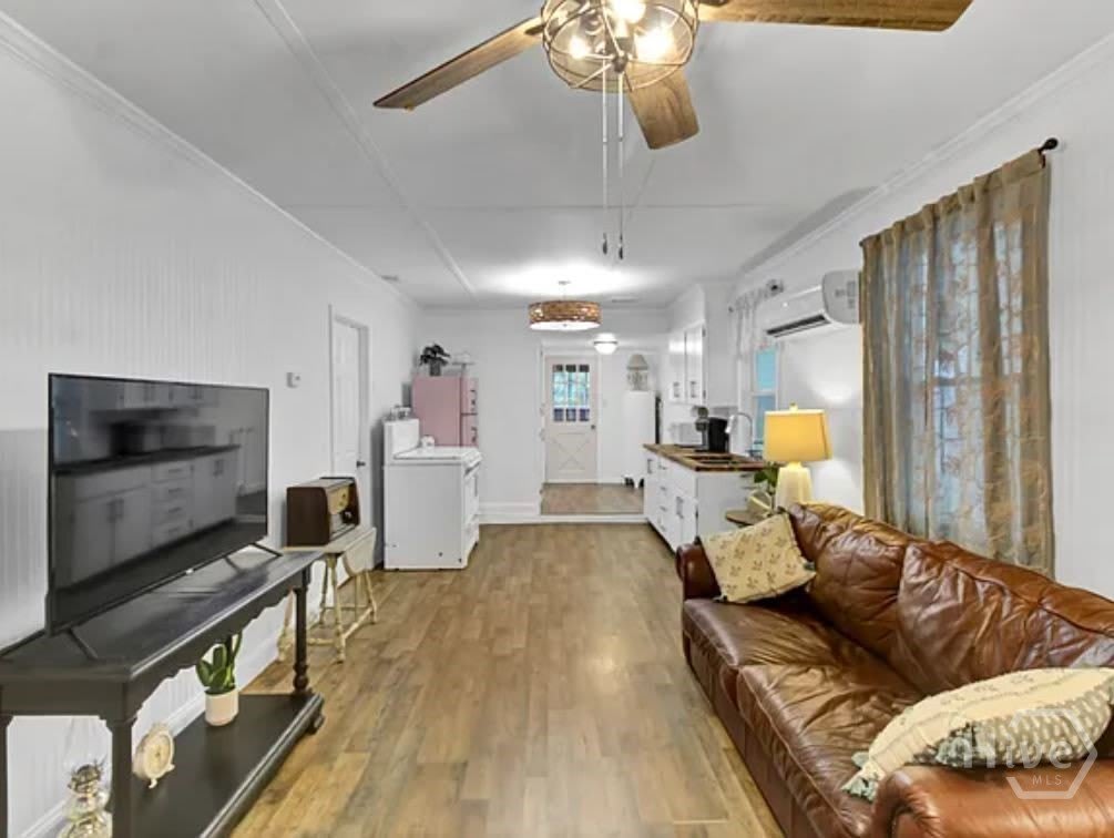 304 E Fourth Street – photo 3