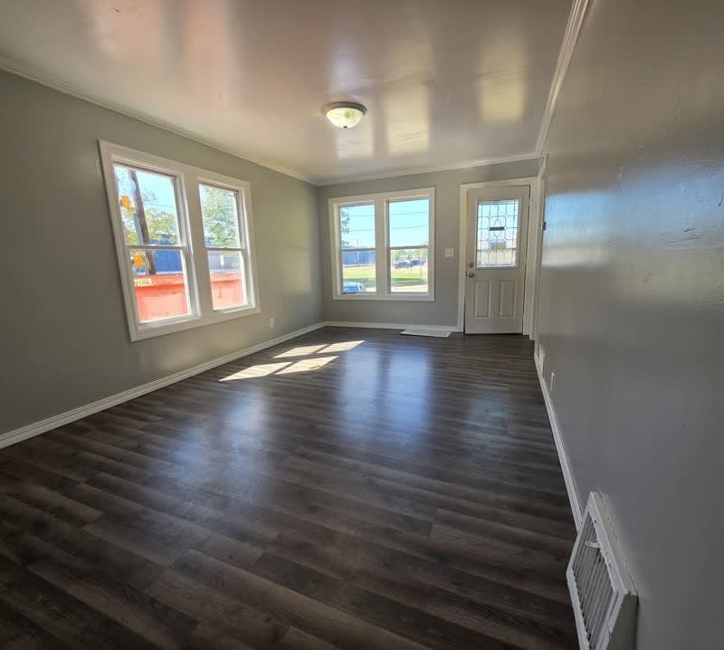 200 North Badger Avenue – photo 3