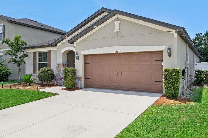 5457 Animosh Court – photo 3