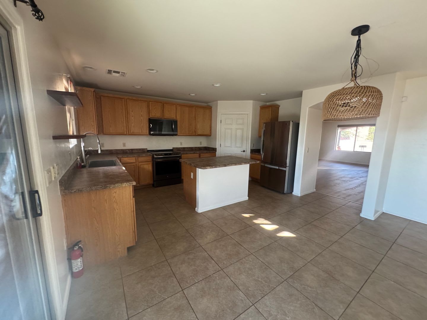 Vail- 4 bedroom/ 3 bathroom single family home for rent! – photo 3