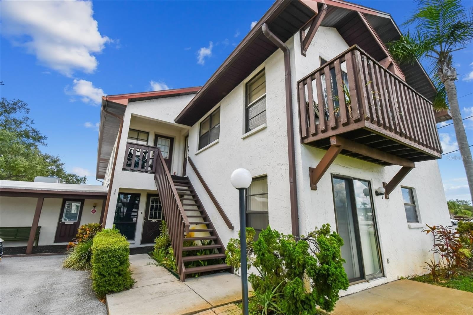 8423 SEMINOLE BLVD – photo 2