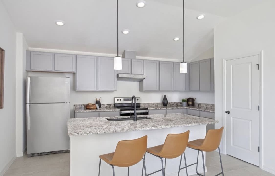 9183 Sandy Bluffs Circle – photo 1