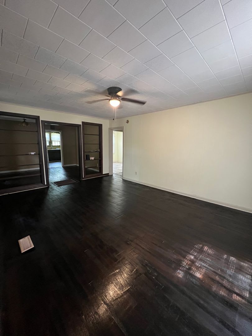 909 Marvin Ave. – photo 2