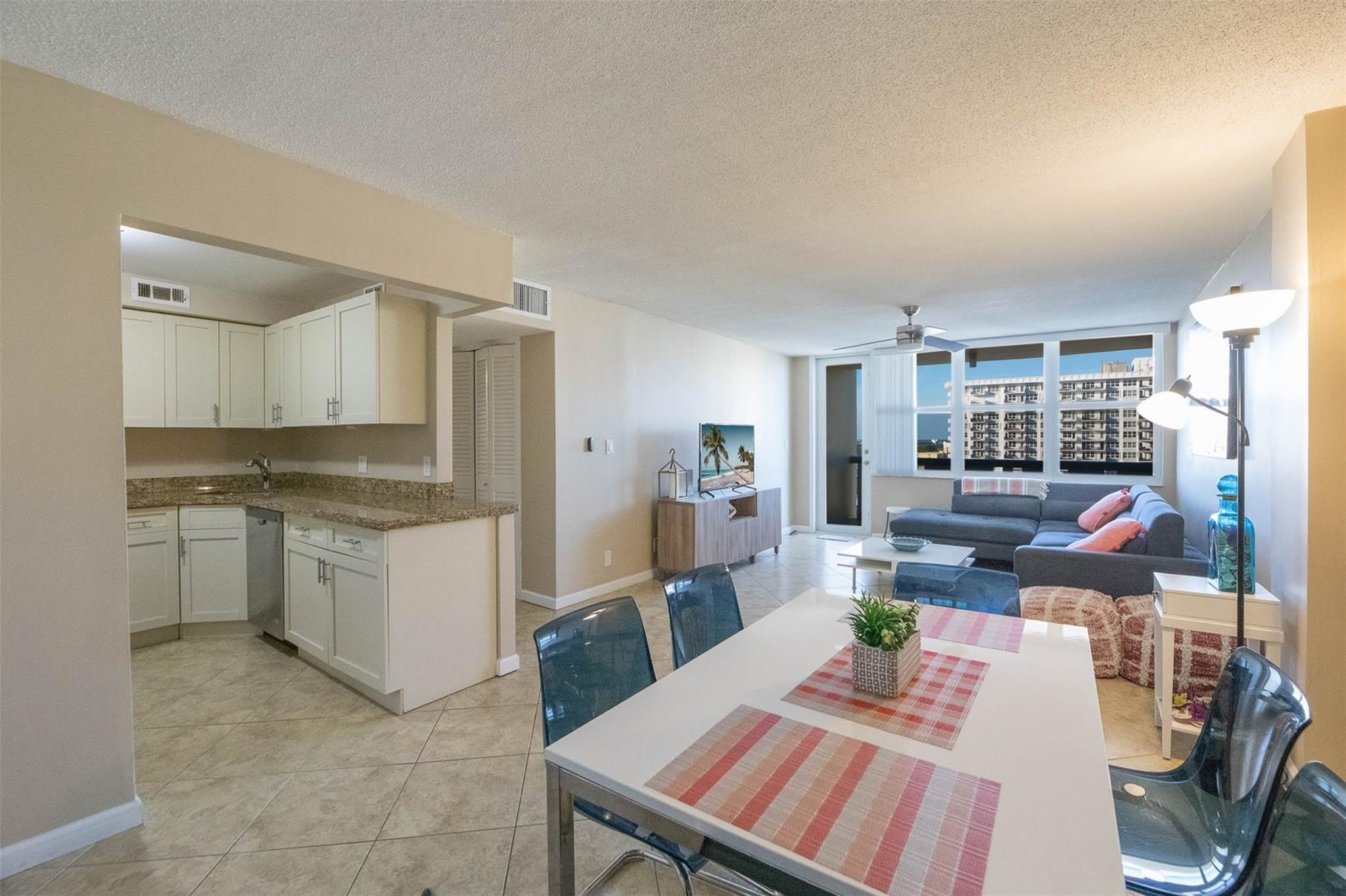 305 N Pompano Beach Boulevard – photo 2