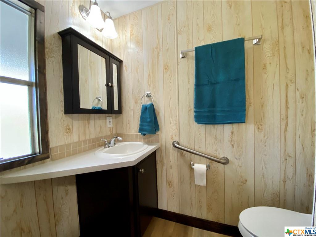 1240 Highview – photo 5