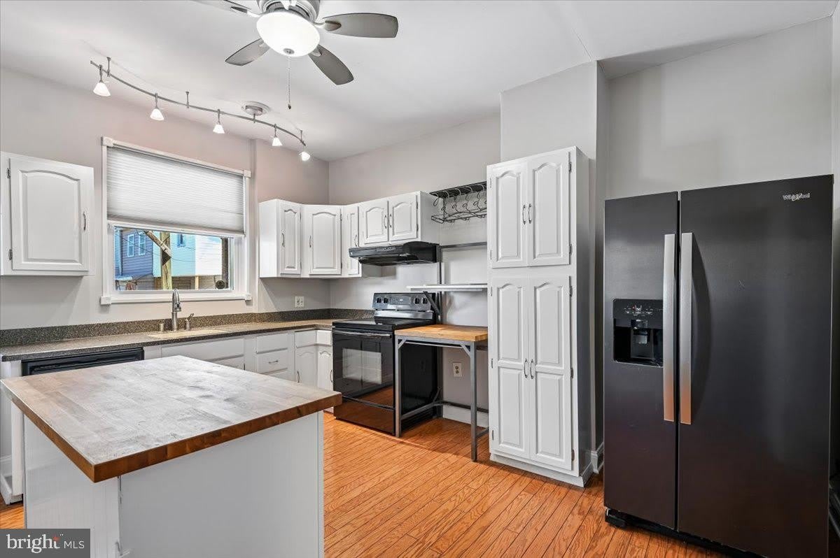 3720 FOSTER Avenue – photo 1