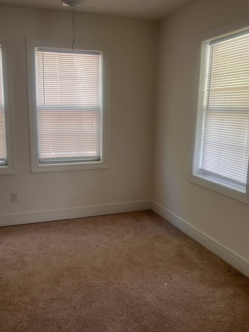 Three Bedroom Two Bathroom House – photo 3