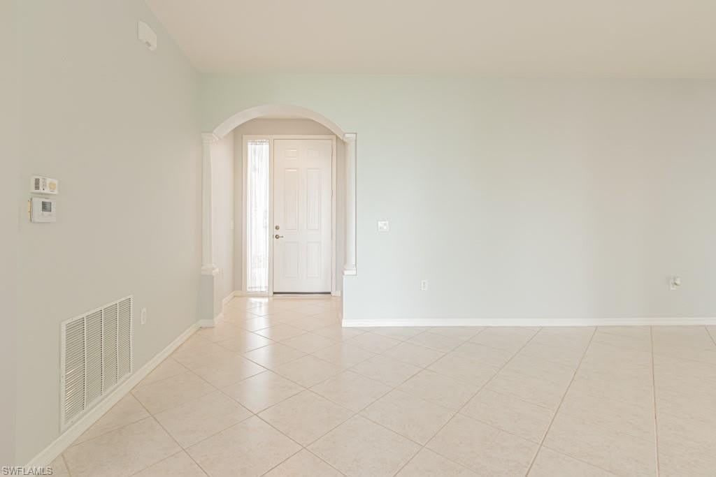 2215 Hawksridge Dr – photo 3
