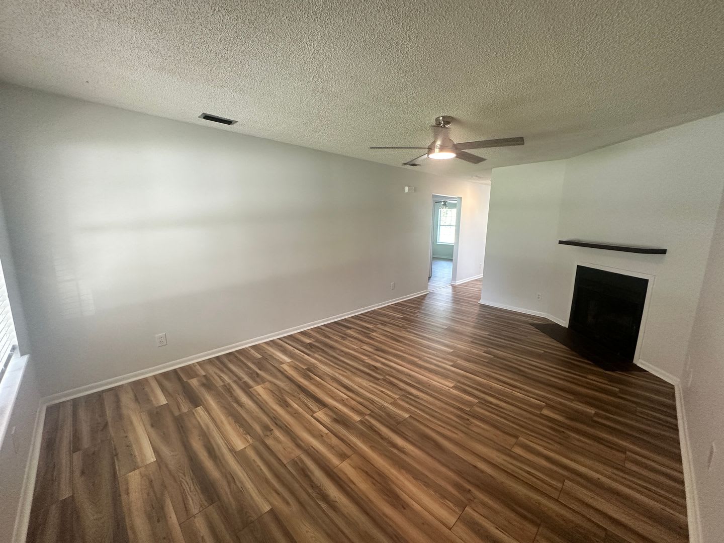 2BD/2BA Duplex near VSU & Valdosta Mall – photo 4