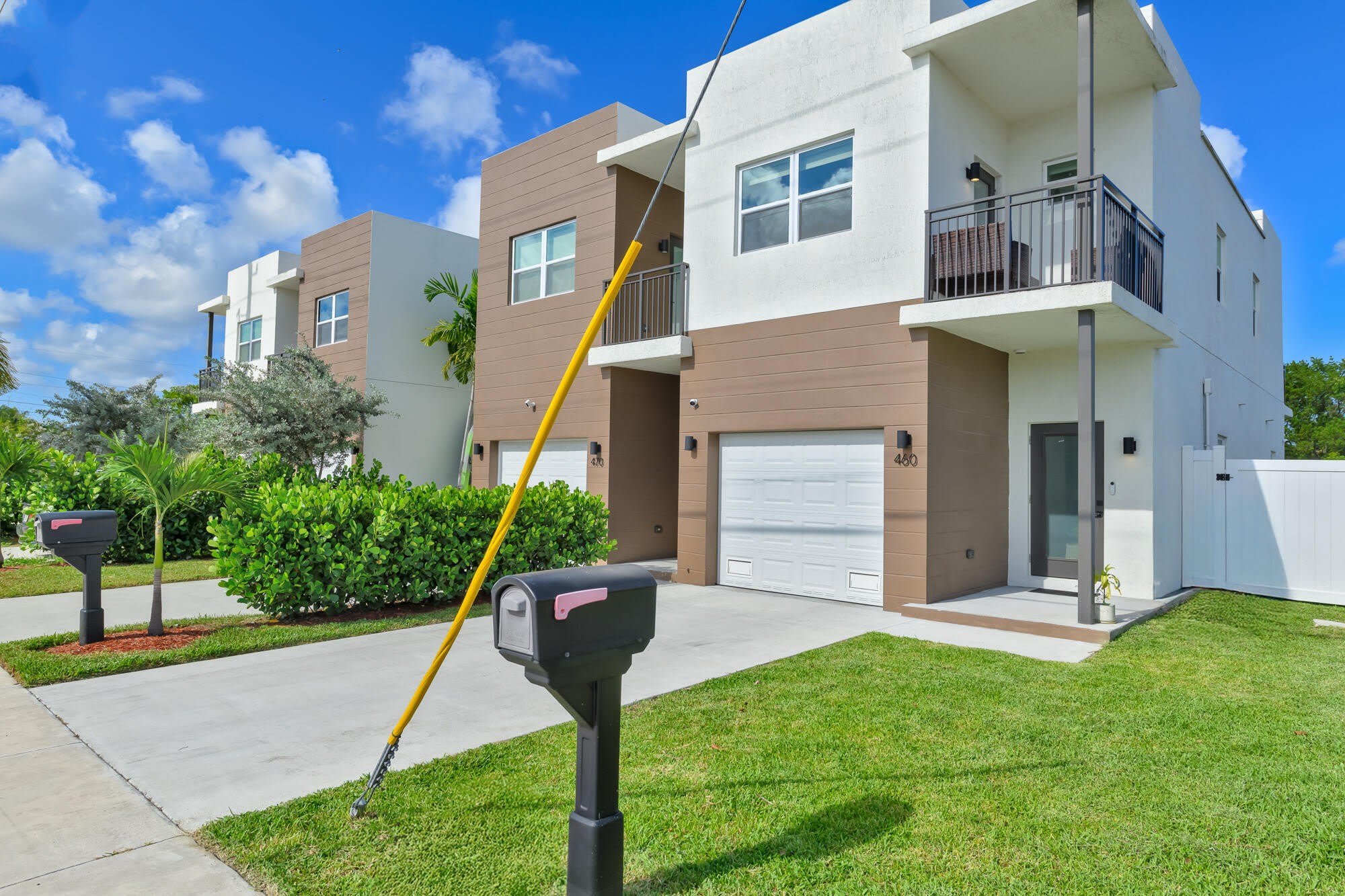 460 NW 27th Avenue – photo 2