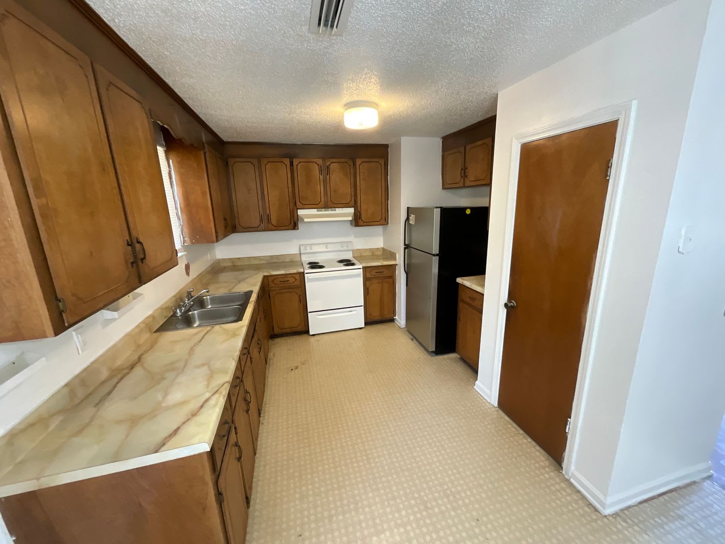 Spacious Brick 3 1 In Marianna In Quiet Cul De Sac With 1 Car Garage – photo 4