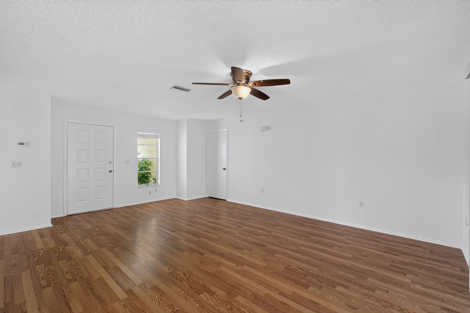 For Rent – Charming 2 Bedroom Home in New Port Richey – photo 4