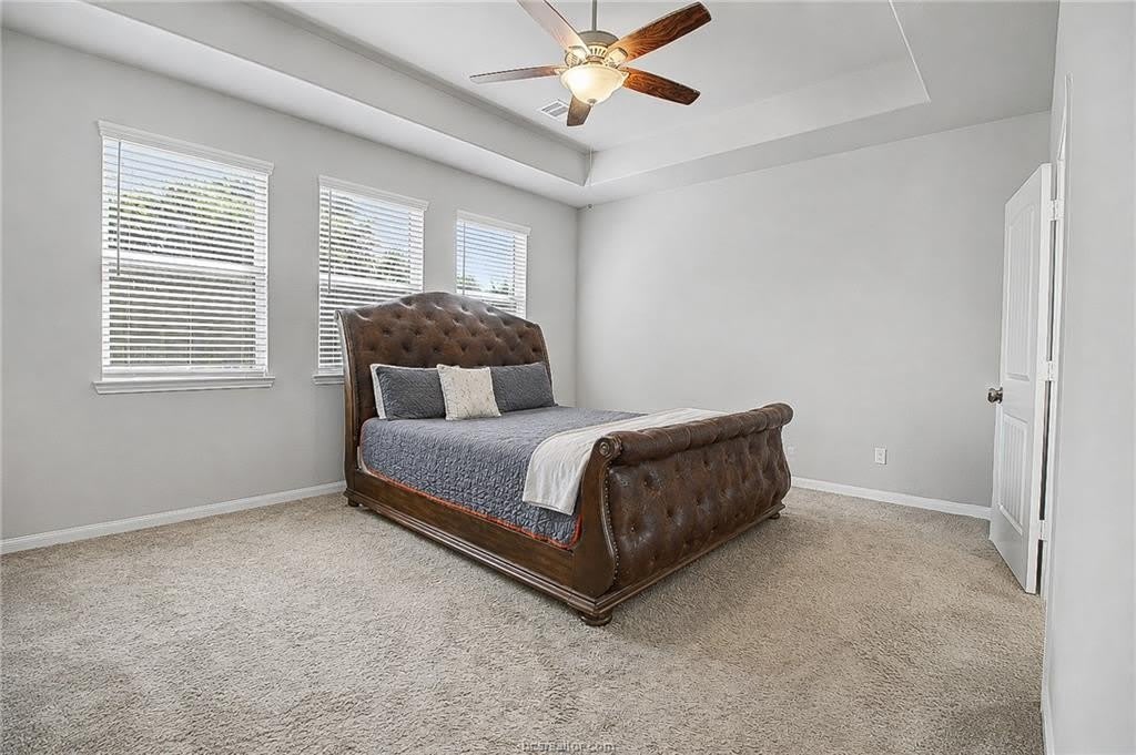 982 Crossing Drive – photo 5