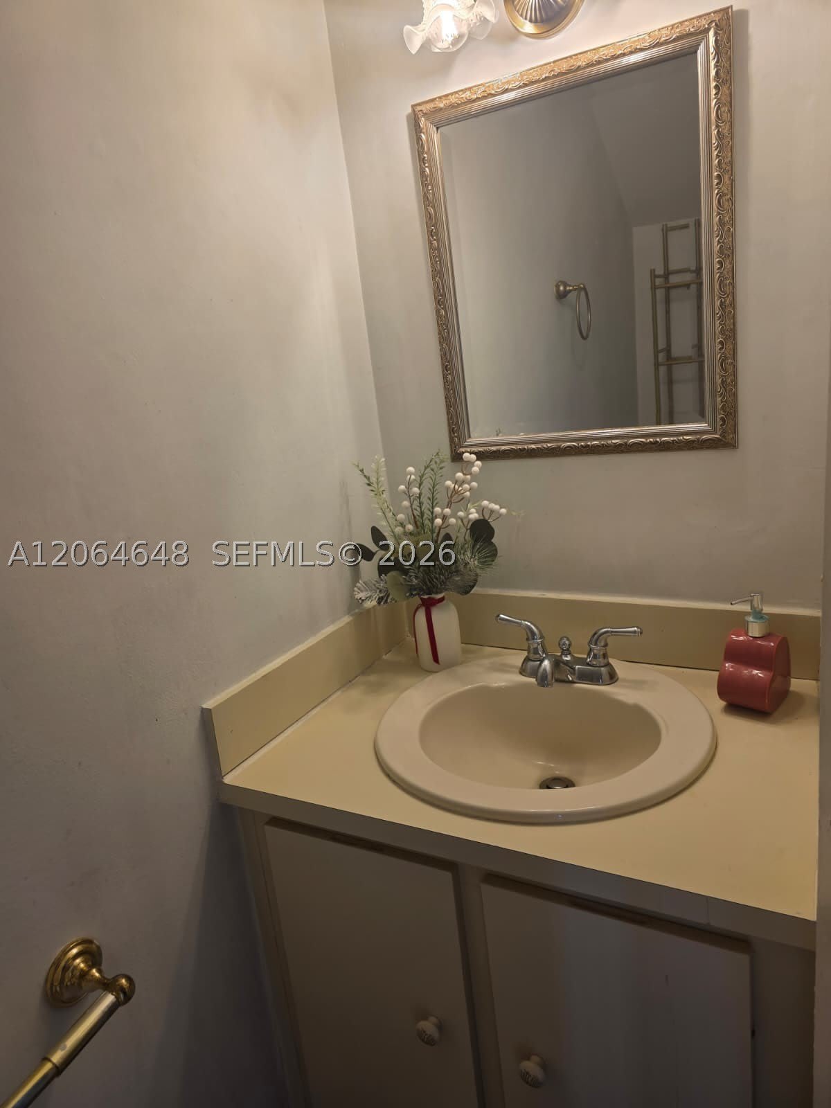 1823 SW 107th Ave – photo 5