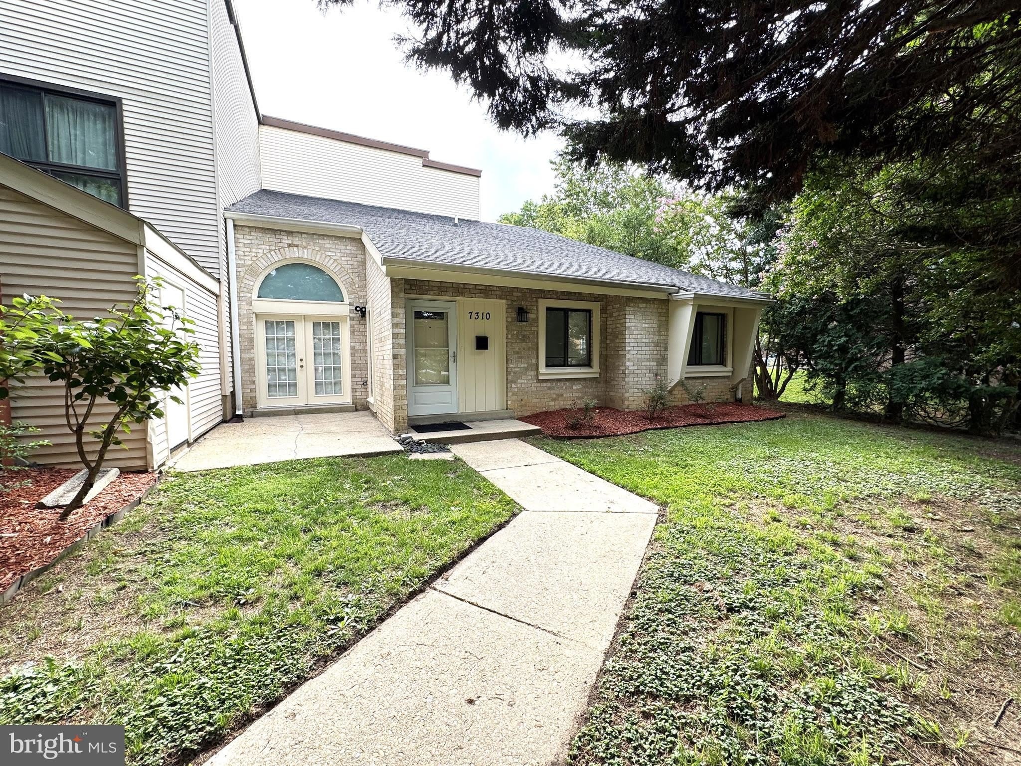7310 MANDAN Road – photo 2