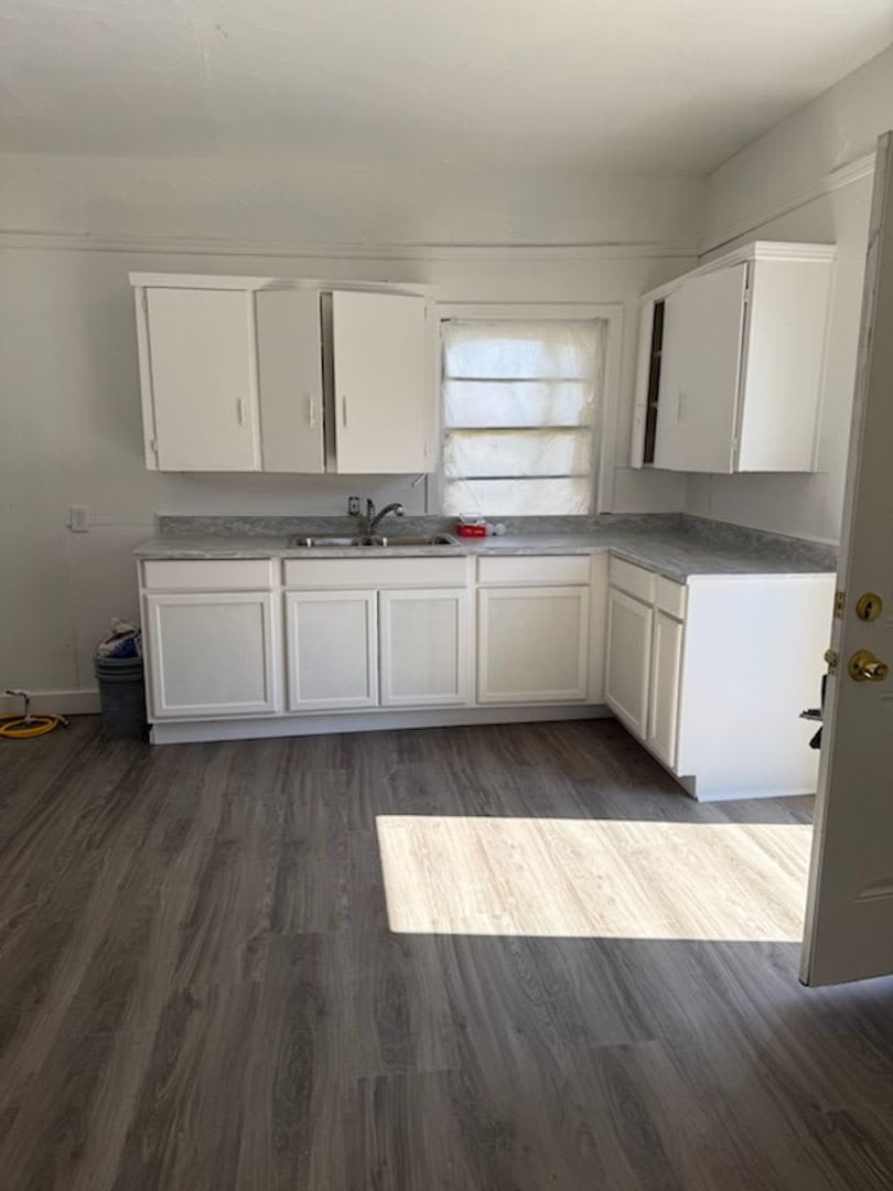 Cozy 2 Bed 1 Bath Home – Move-In Ready – photo 1