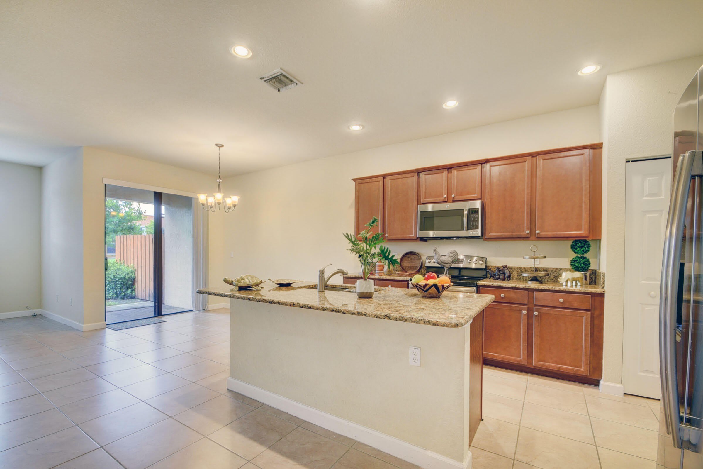 10385 Wellington Parc Drive – photo 2