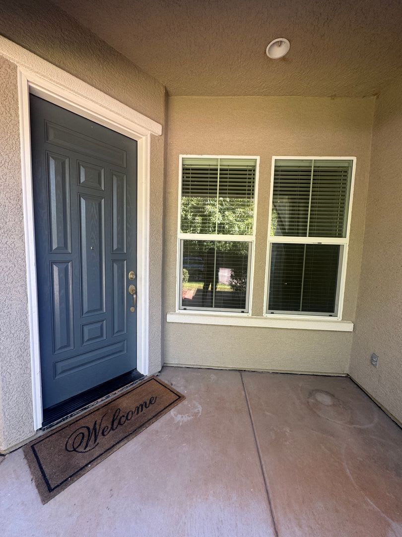 BEAUTIFUL 4 BED/2 BATH HOME IN REDDING – photo 2
