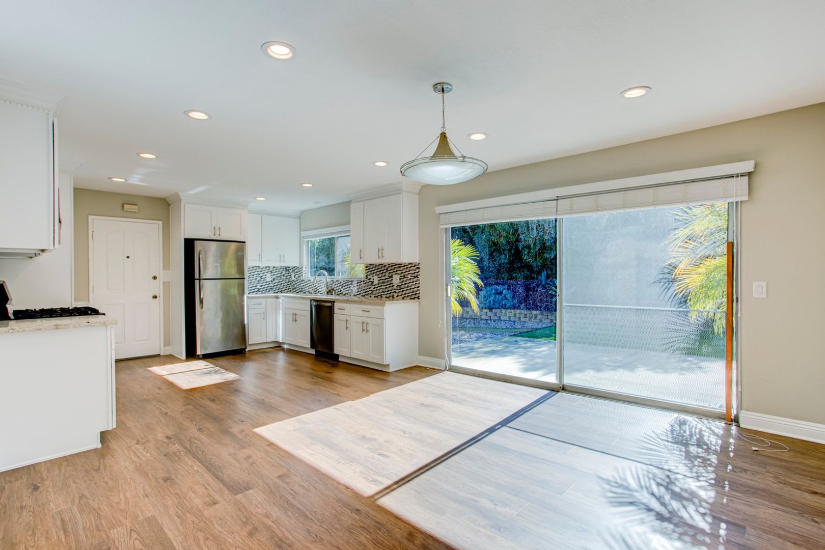 Beautiful Renovated 3bd/2bth Mesa Home – photo 5