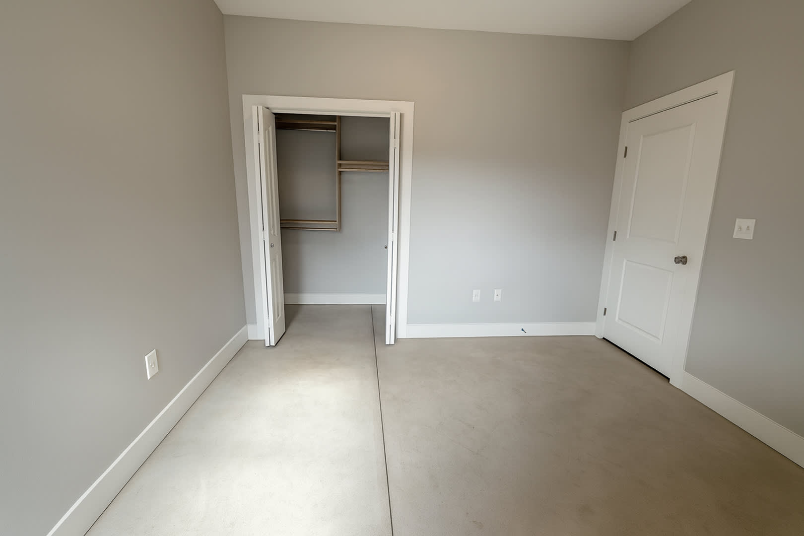 2900/02 W 55th – photo 5
