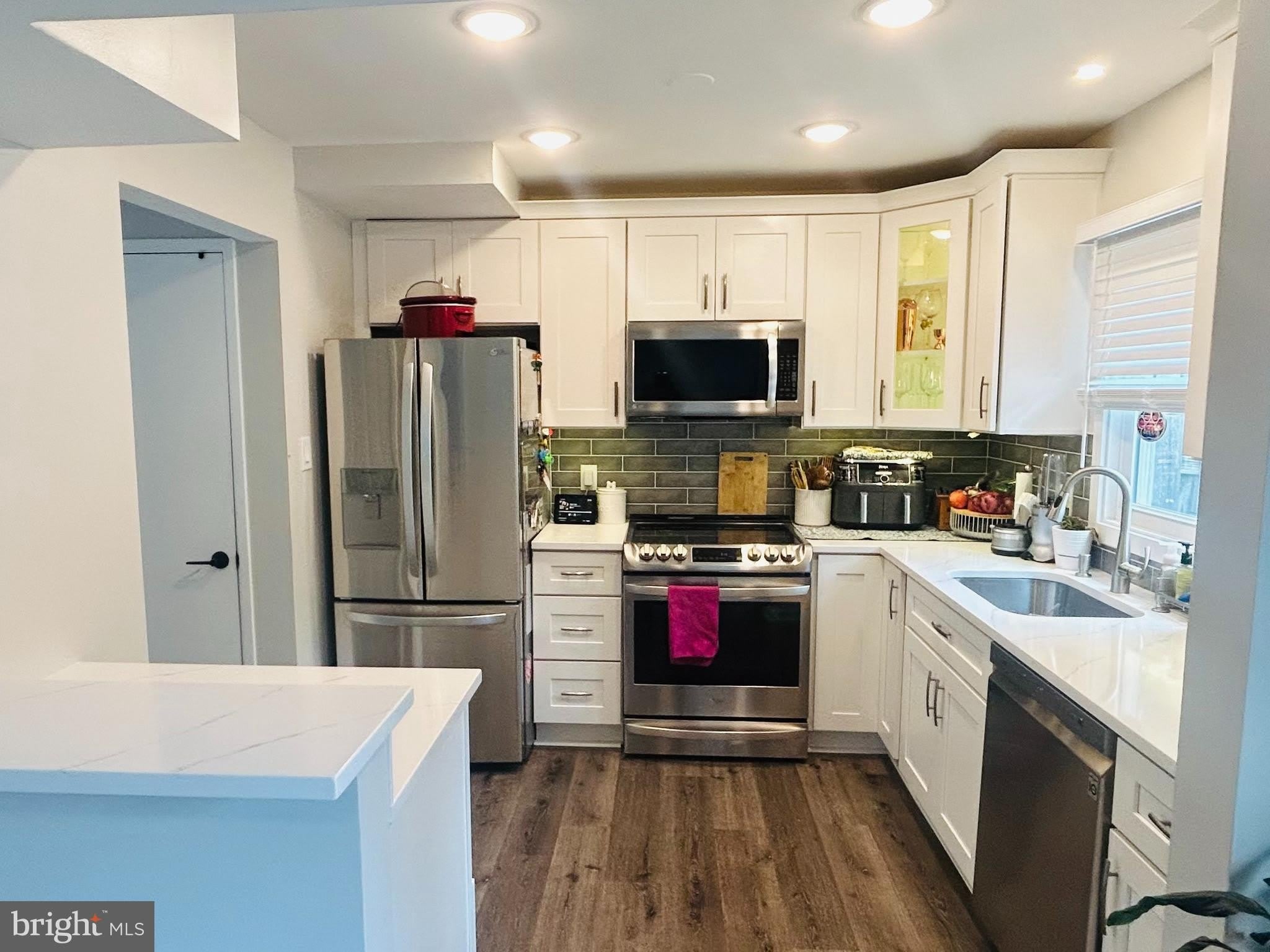 7735 MATISSE Way – photo 2
