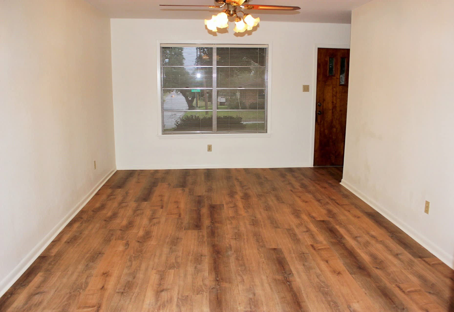 213 Munz Street – photo 2