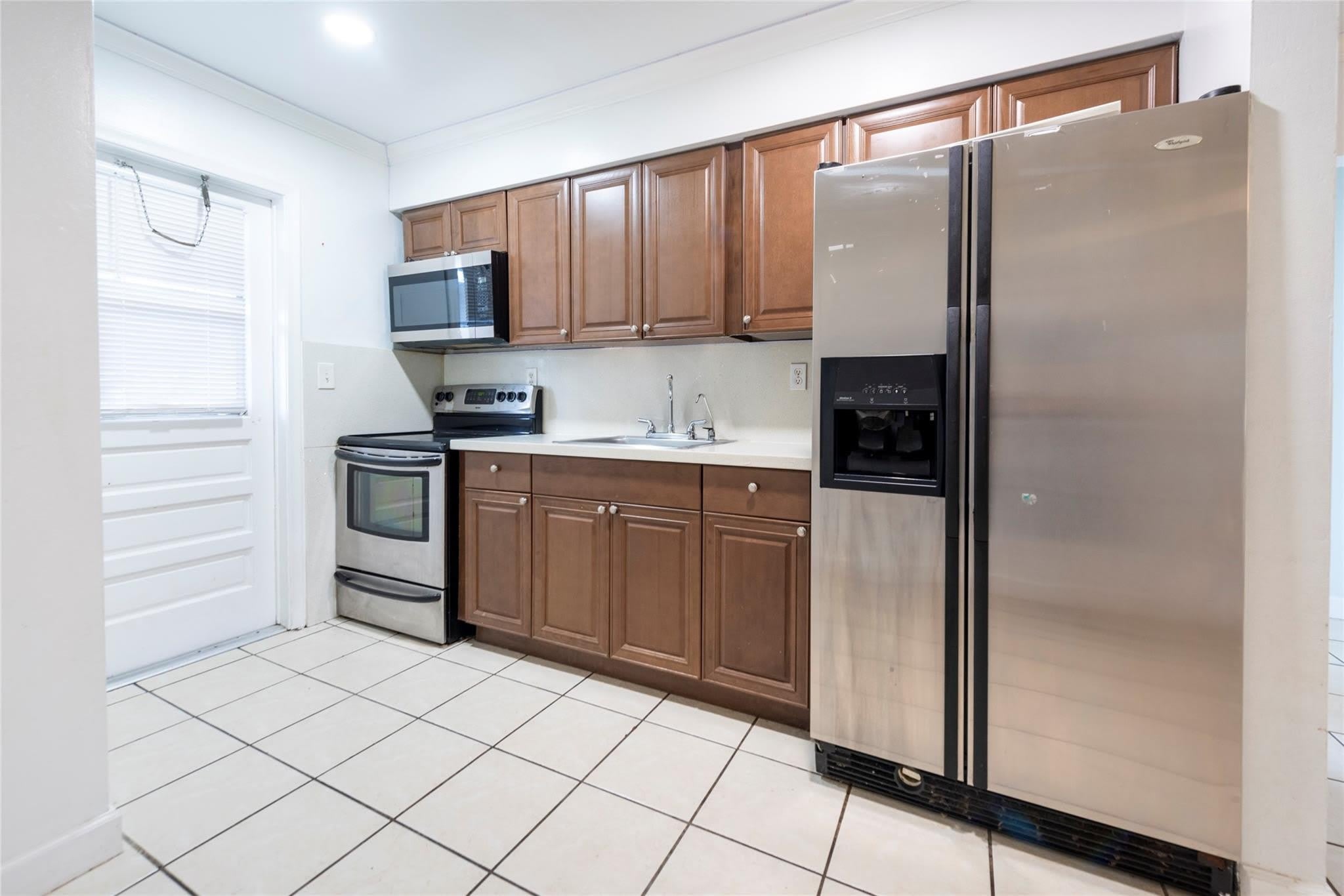 6170 SW 43RD Street – photo 2