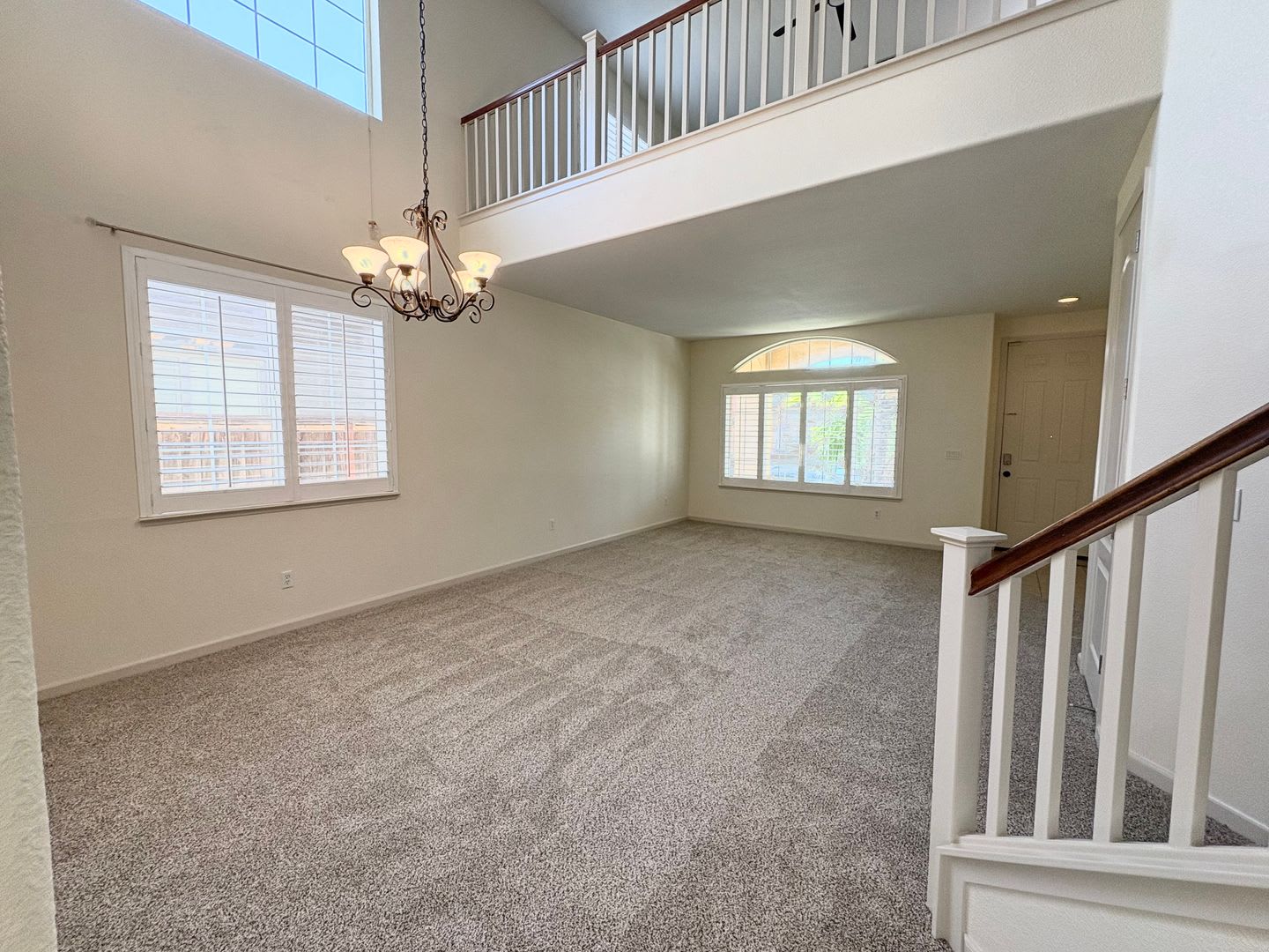 Beautifully Redone 4 Bed 3 Bath In The Lakes Discovery Bay – photo 4