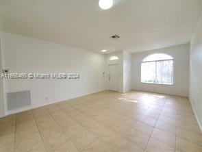 3704 Woodfield Court – photo 4
