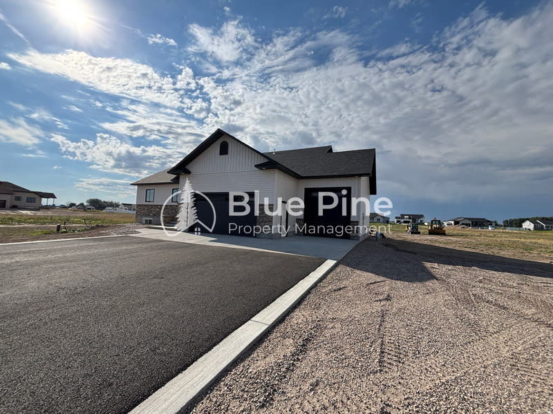 3766 E 369 N – photo 3