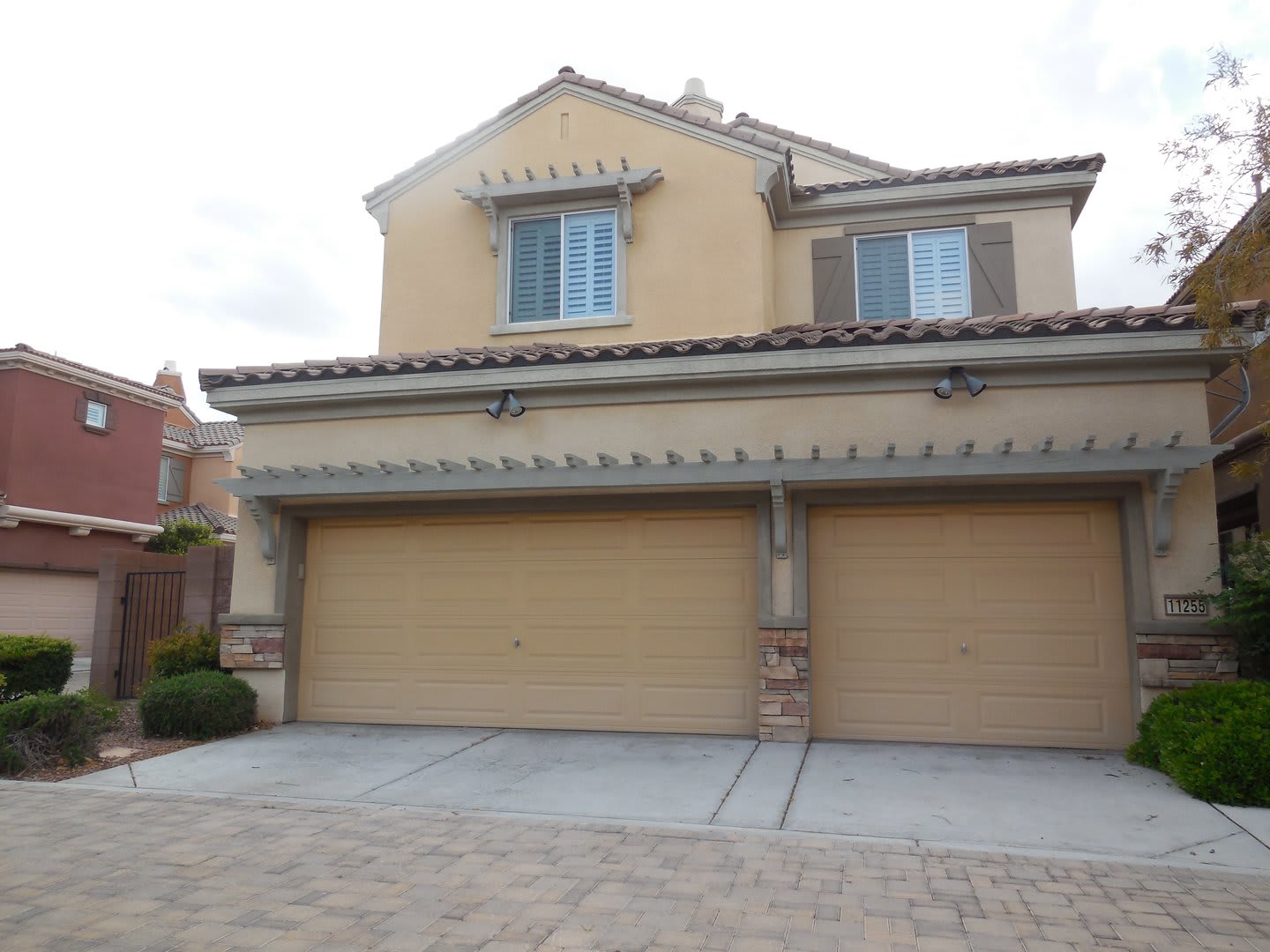 Guard Gated Traccia Community in Summerlin – photo 4