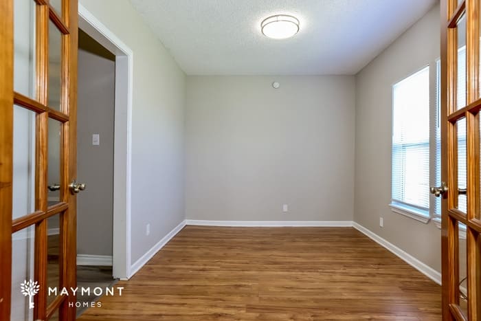3006 Hilldale Road – photo 5