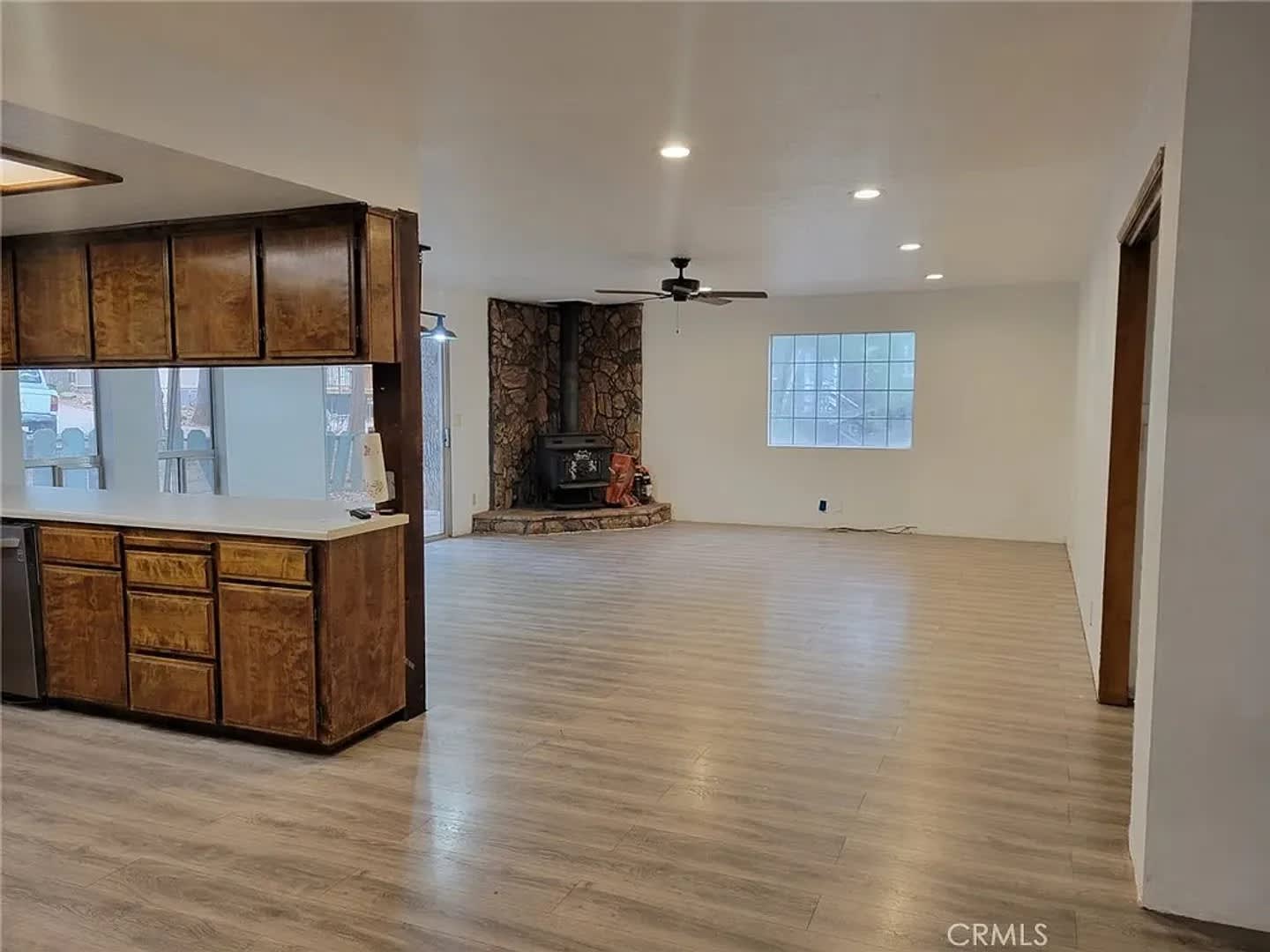 Magalia-2 bed 2 bath home with garage. Natural Landscaping, wood stove – photo 5