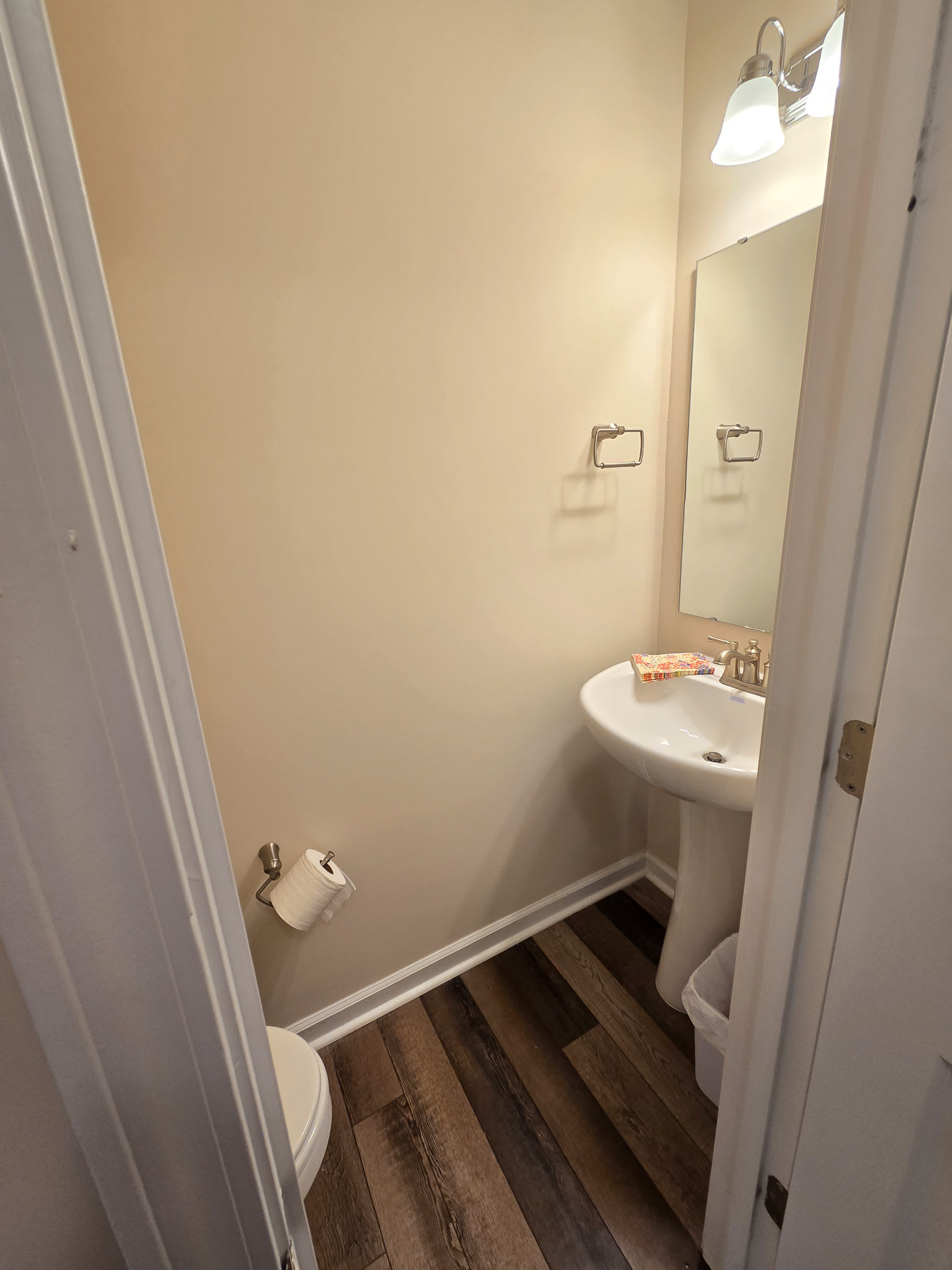 306 Villanova Dr – photo 4