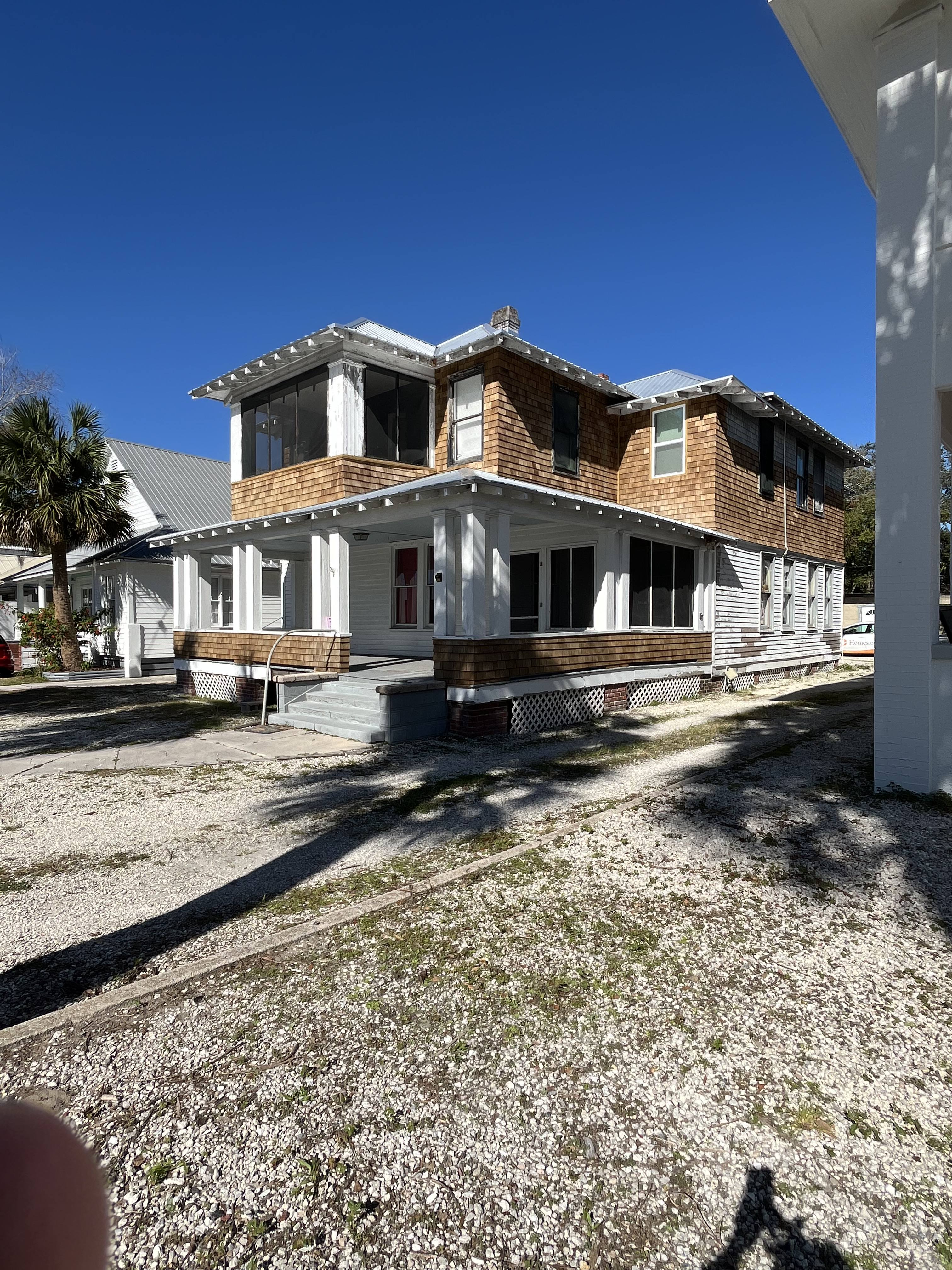 136 King Street – photo 2
