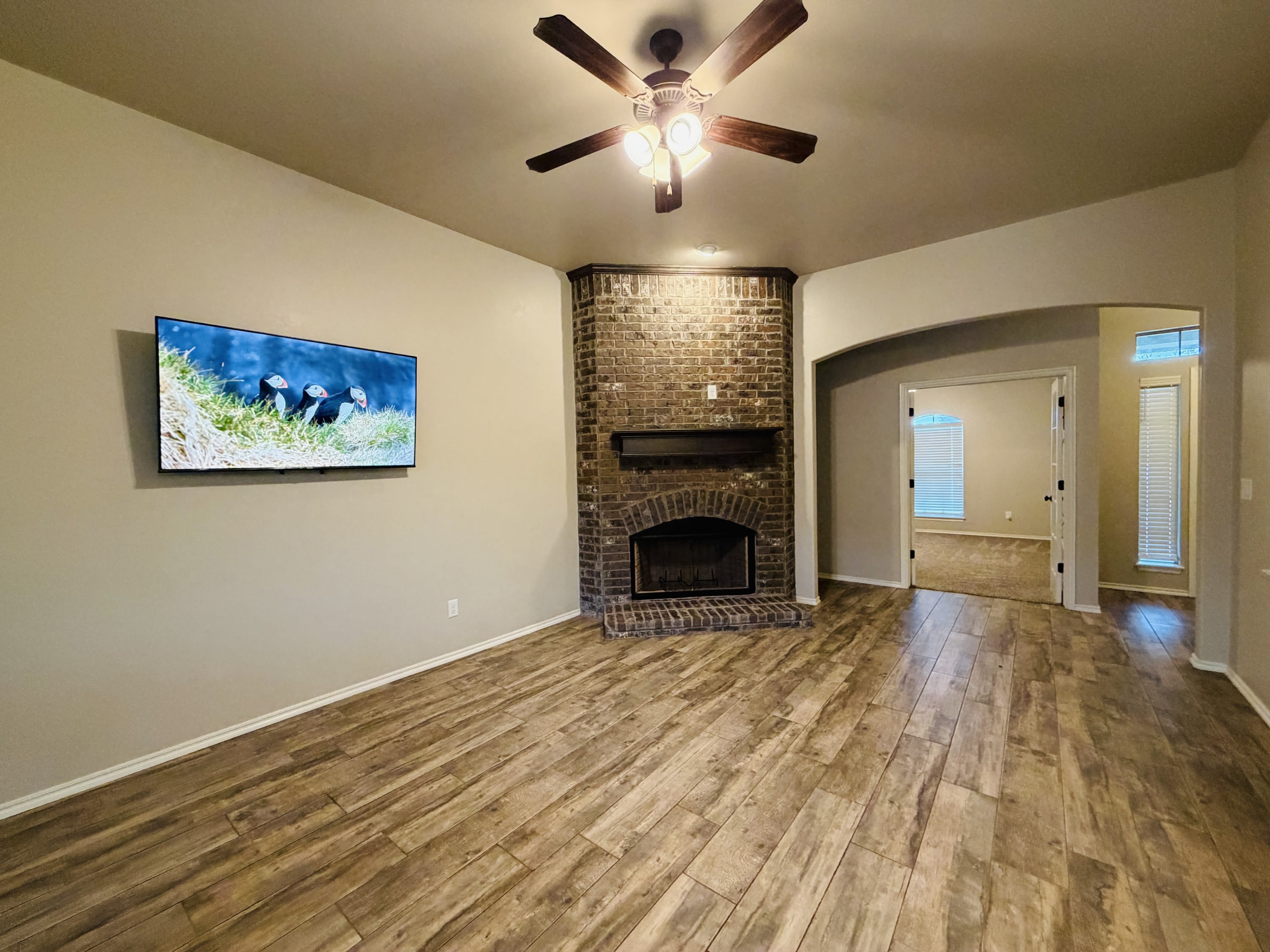 465 Maple Drive – photo 2