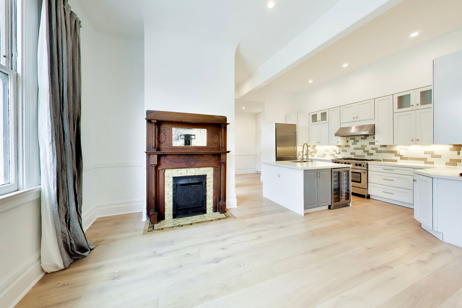 Newly Updated 2BR/2BA Flat with Classic San Francisco Charm – photo 4