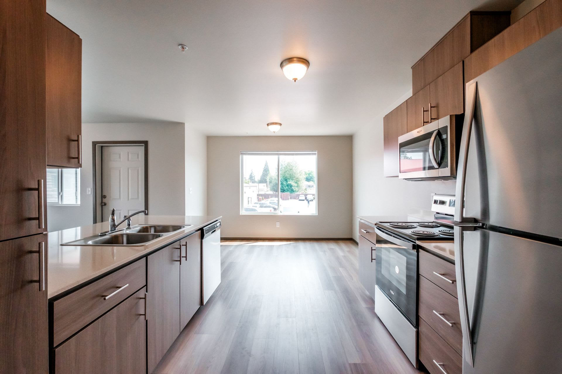 4 Corners Apartments – photo 3