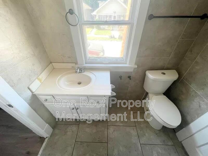 447 N Lawndale Ave – photo 3