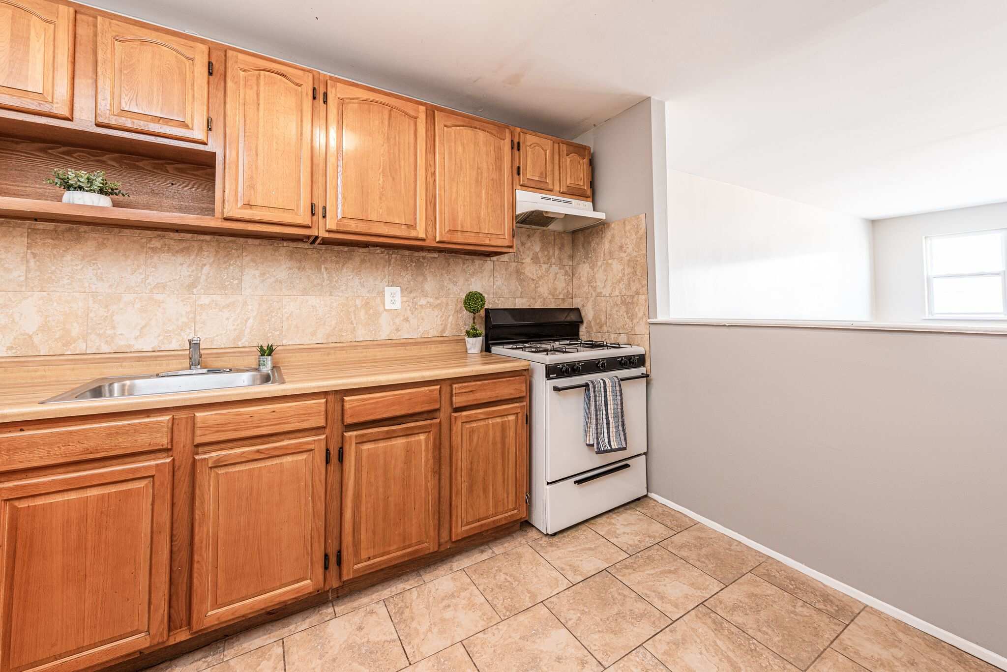 204 Cleveland St – photo 2