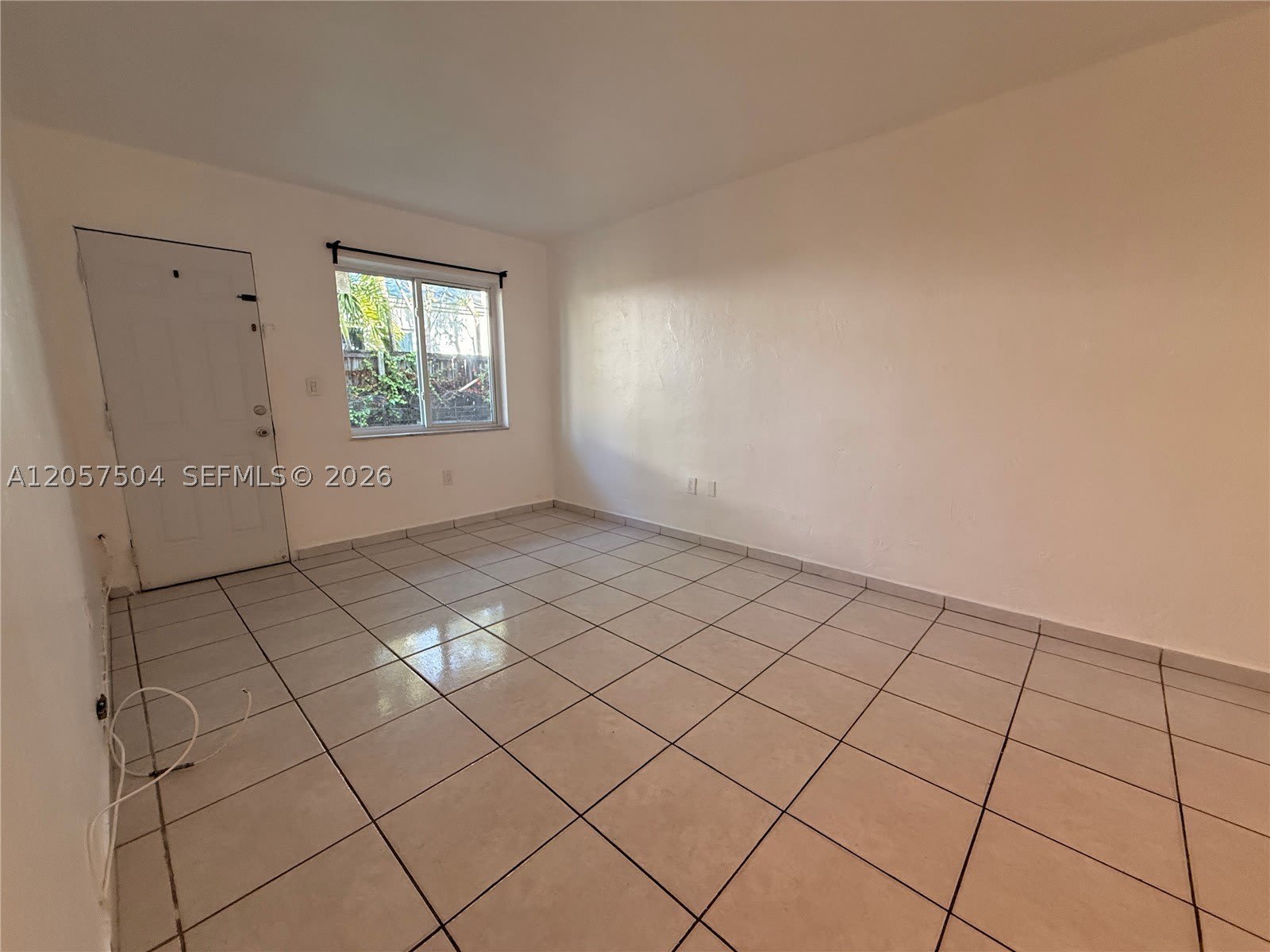 1860 SW 22nd St – photo 2