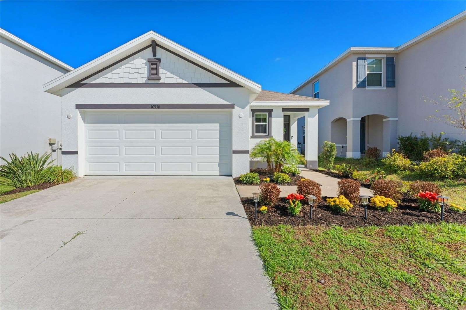 10918 TRAILING VINE Drive – photo 2