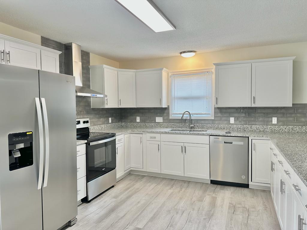 8002 Browne Rd – photo 5