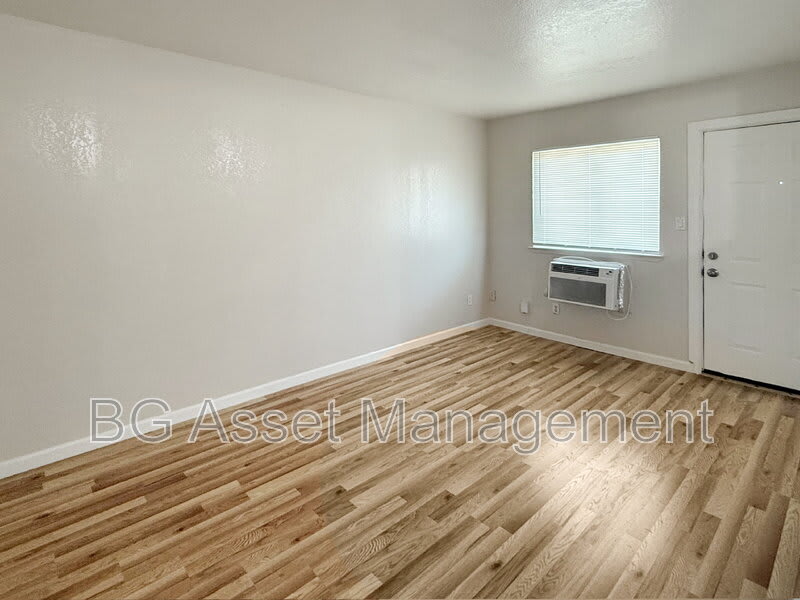 728 Darina Avenue – photo 2
