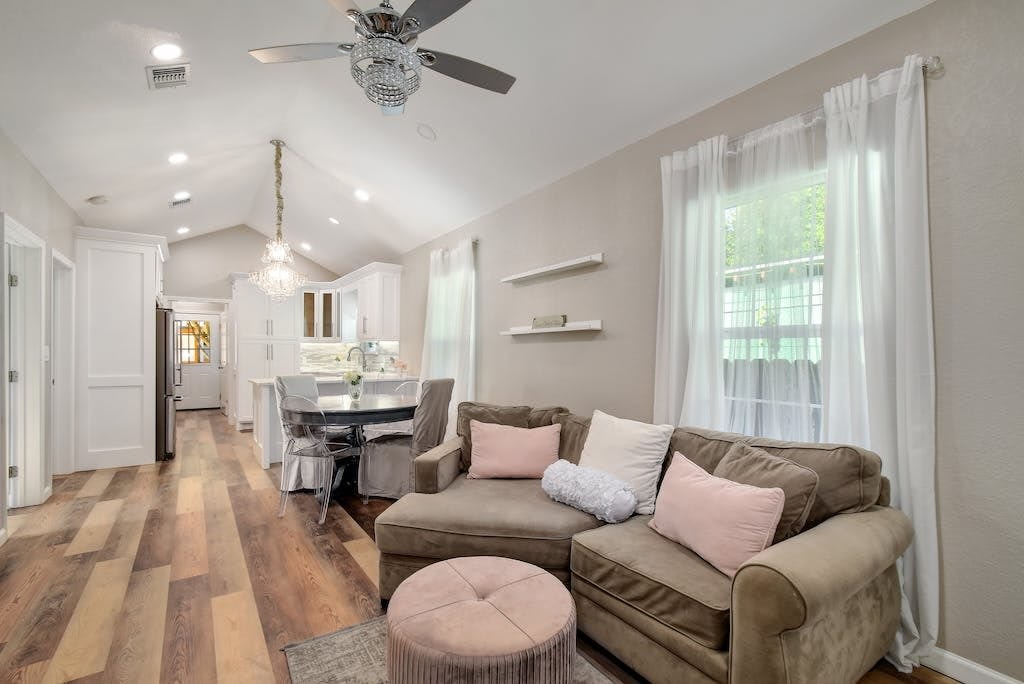 1006 Center Street – photo 5