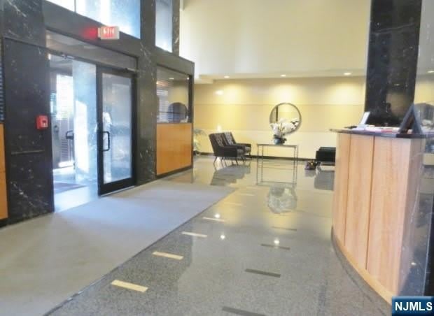 1590 Anderson – photo 4