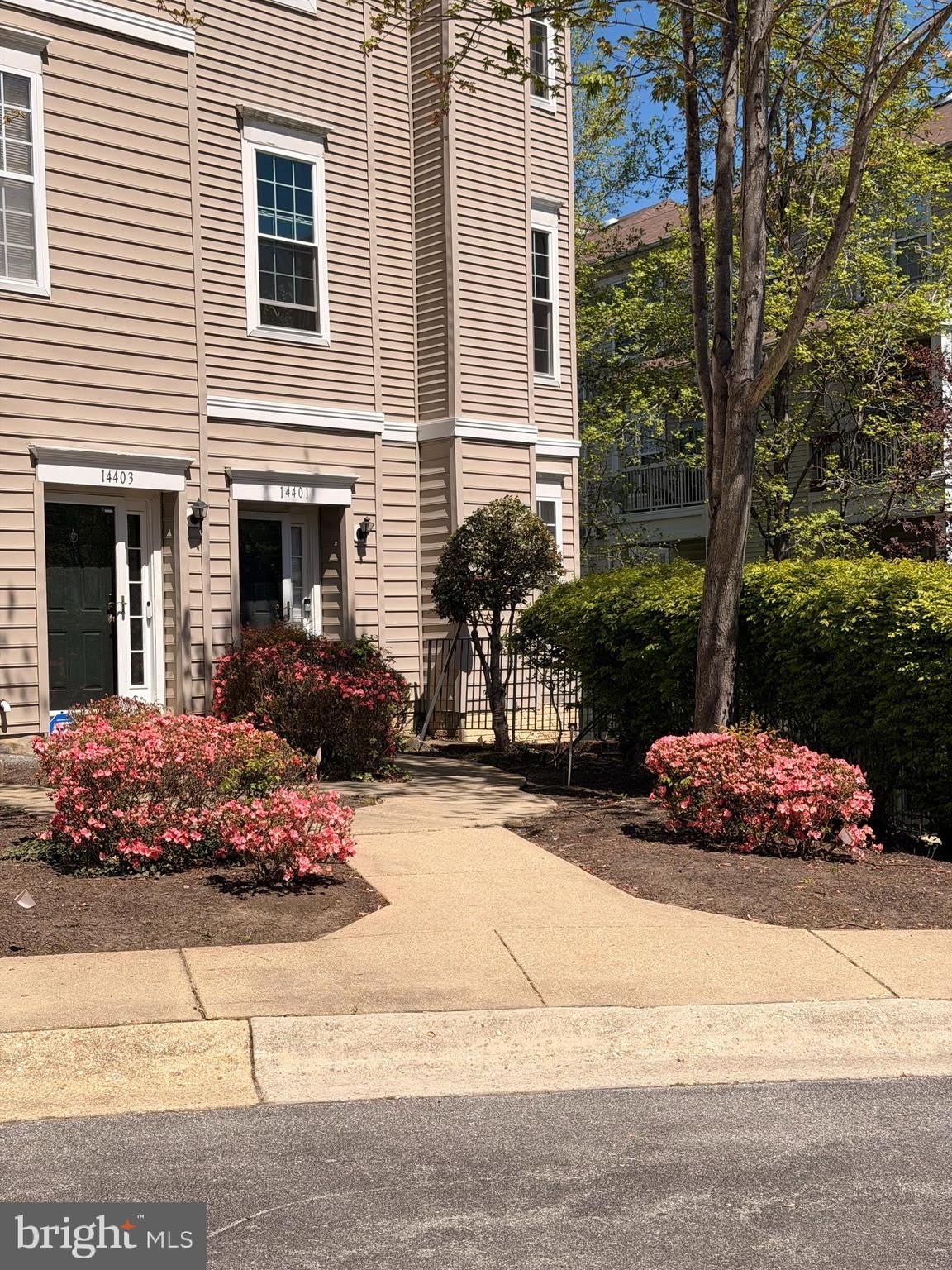 14401 HAMPSHIRE HALL Court – photo 3