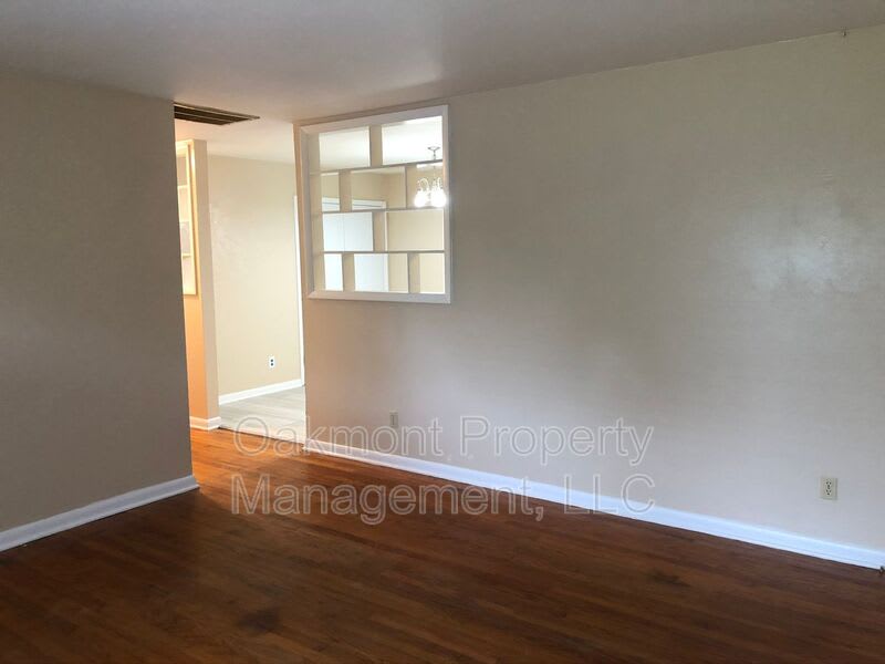 4047 Village Drive – photo 3