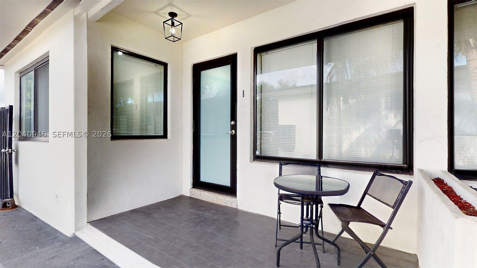 101 W 11th St – photo 4